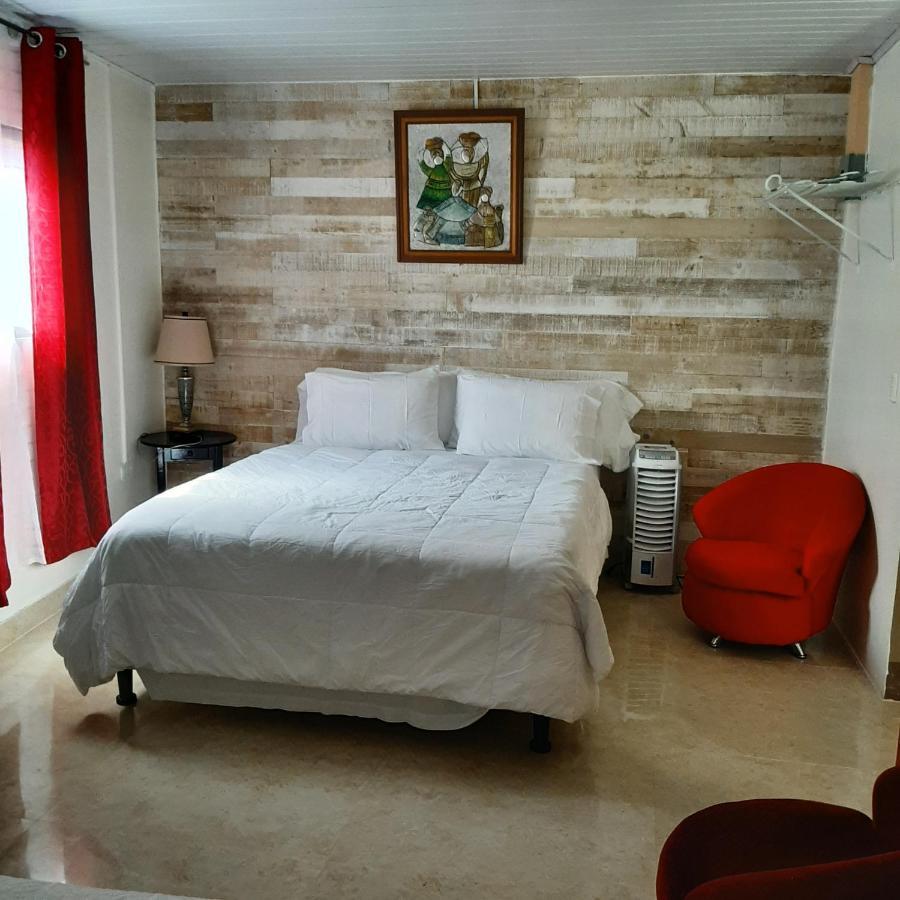 Rancha Azul Inn Алахуэла Экстерьер фото