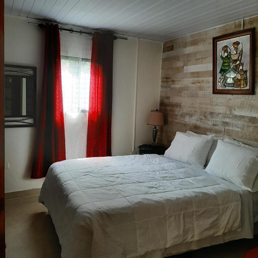 Rancha Azul Inn Алахуэла Экстерьер фото