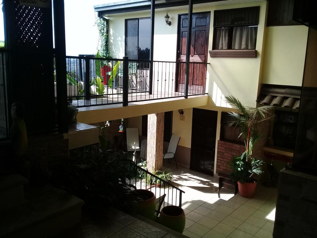 Rancha Azul Inn Алахуэла Экстерьер фото